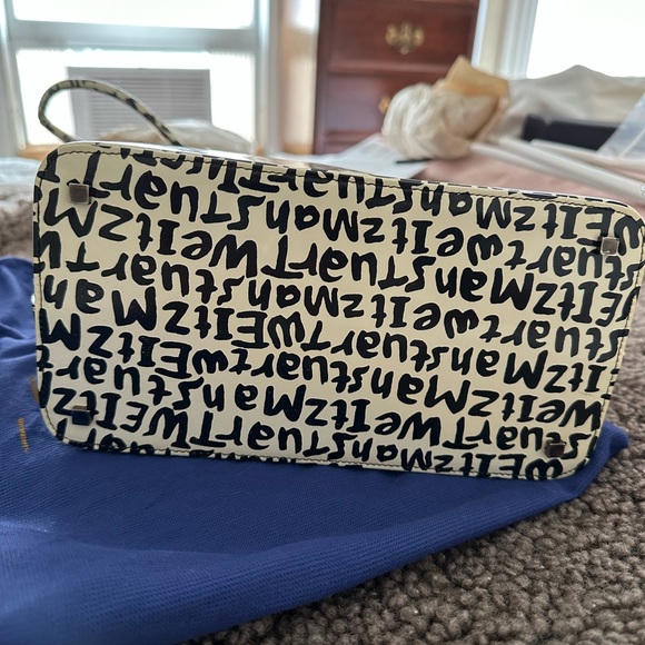 Stuart Weitzman patent leather bag - Picture 8 of 9